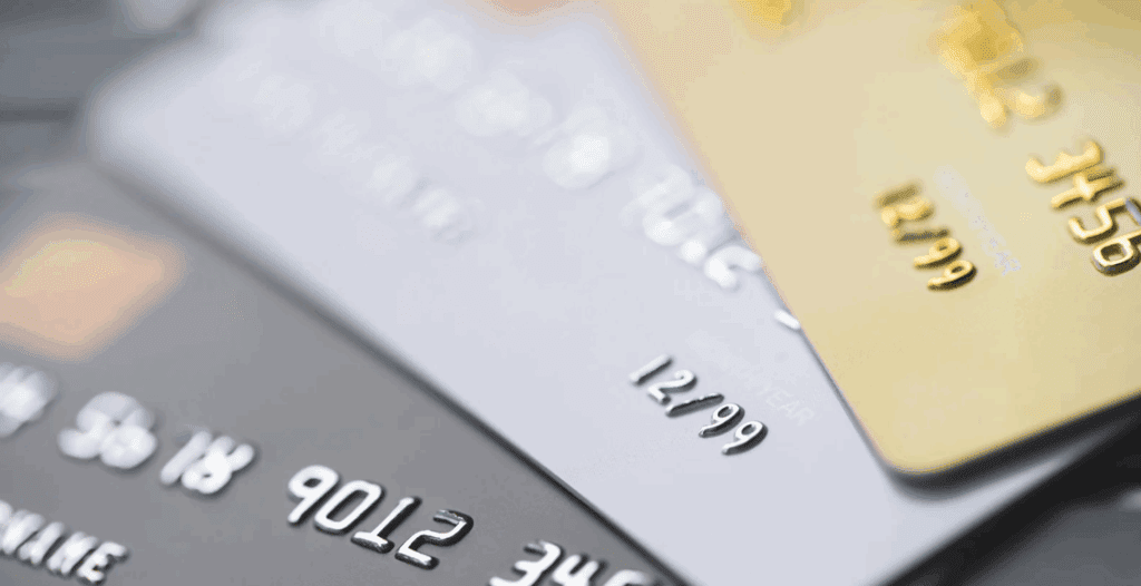 ワーホリ出発前にクレカを用意